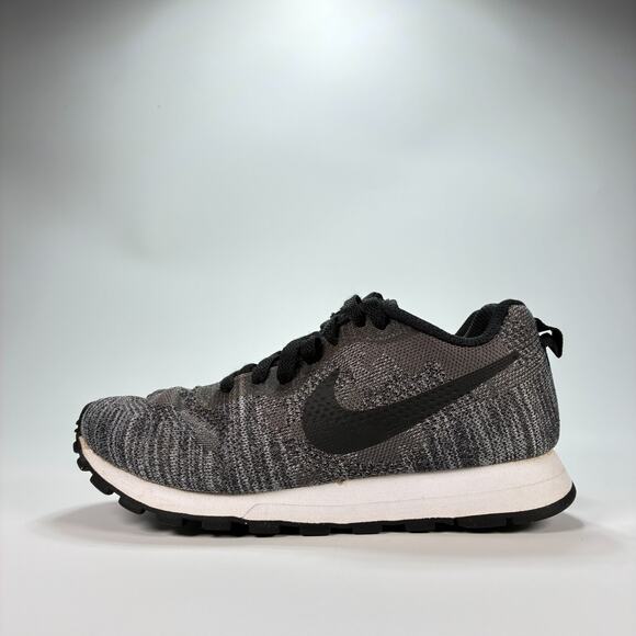 Nike MD Runner 2 Black Dark Gray Running Shoes Lace Up A00351-001 Women’s Size 6 - Picture 4 of 10